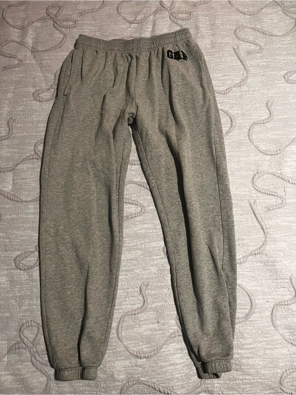 GAP Men's Heather Gray Jogger Sweatpants